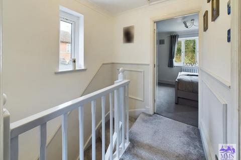 2 bedroom end of terrace house for sale, Redwing Road, Walderslade