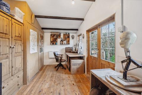 10 Spring Lane, Farnham Royal, Slough, SL2 3EH