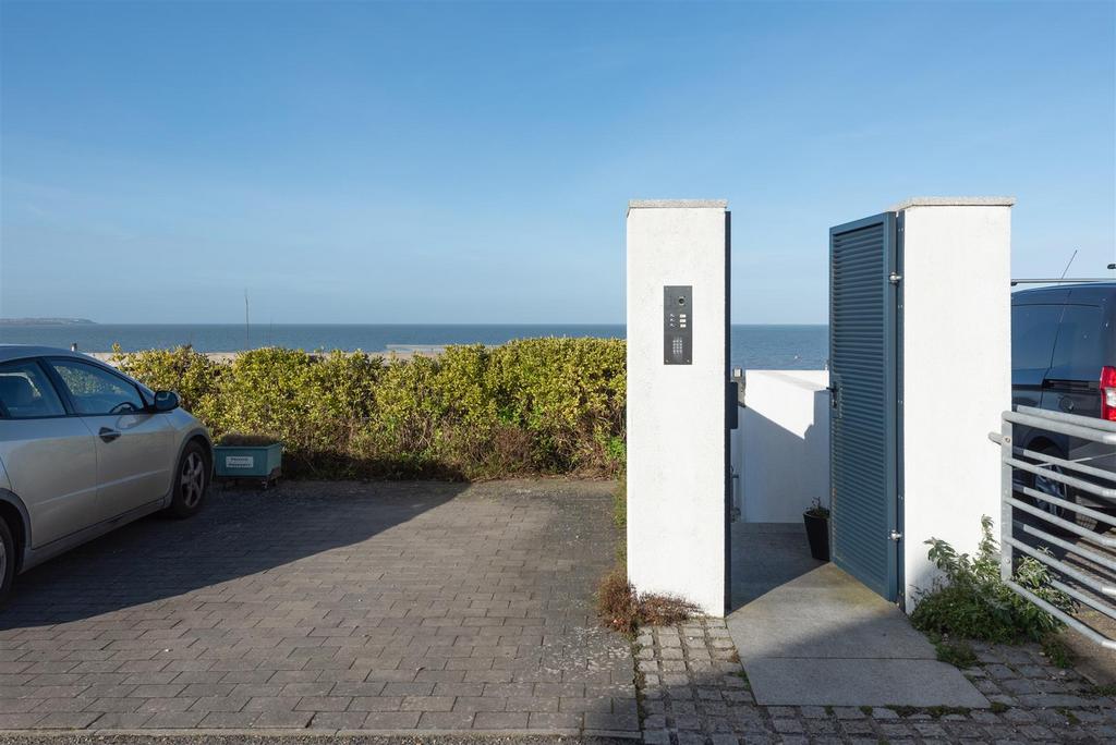Admiralty Walk, Whitstable