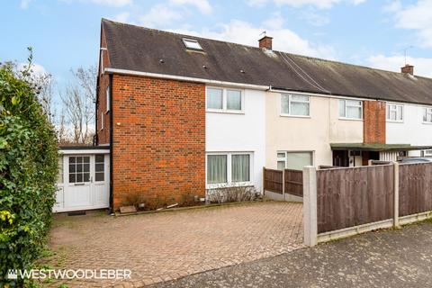 4 bedroom semi-detached house for sale, Winterscroft Road, Hoddesdon EN11