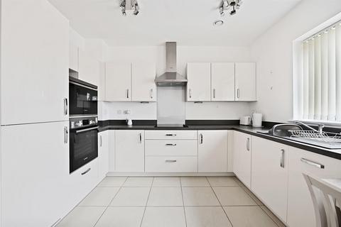 1 bedroom apartment for sale, St. Marys Lane, Upminster