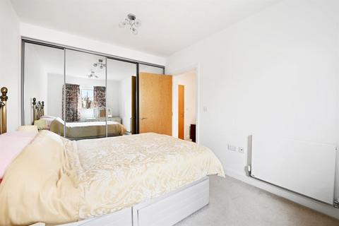 1 bedroom apartment for sale, St. Marys Lane, Upminster