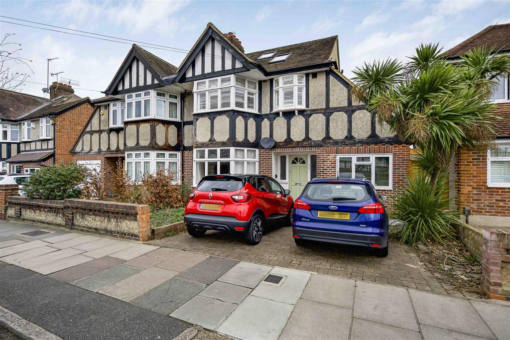 Montrose Avenue, Twickenham 5 bed house for sale £1,100,000