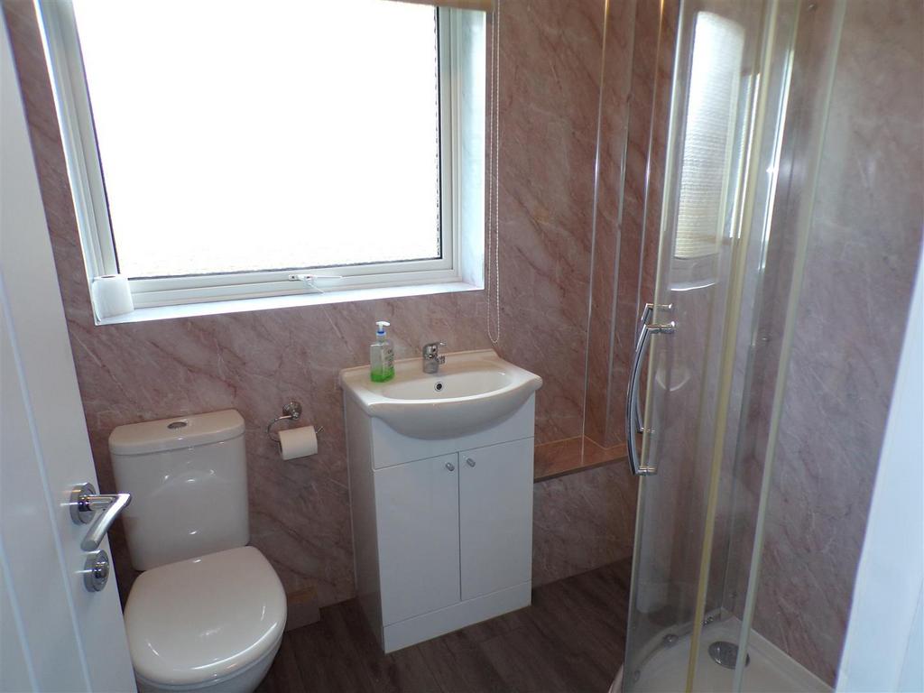 Shower Room.JPG