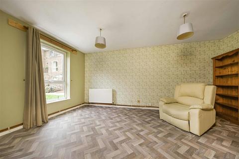 2 bedroom apartment for sale, Arragon Road, Twickenham