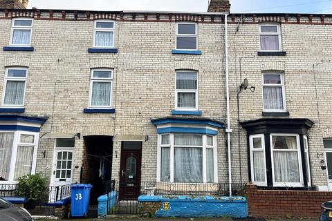 3 bedroom terraced house for sale, Commercial Street, Scarborough