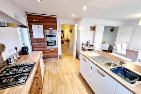 4 bedroom semi-detached house for sale, Stourscombe Walk, Launceston