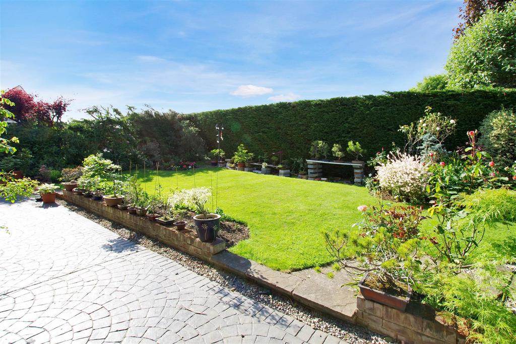Side &amp; Rear Garden