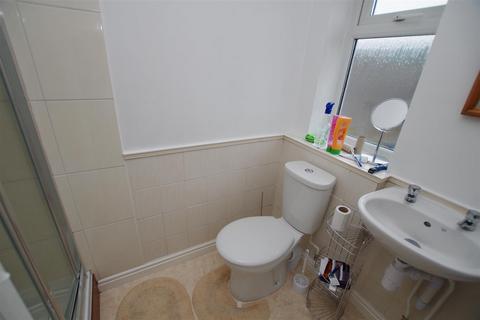 1 bedroom in a house share to rent - Hythe Road, Swindon SN1