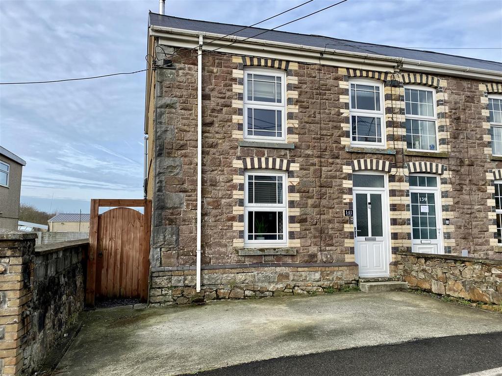 Waterloo Road, Penygroes, Llanelli 3 bed end of terrace house for sale