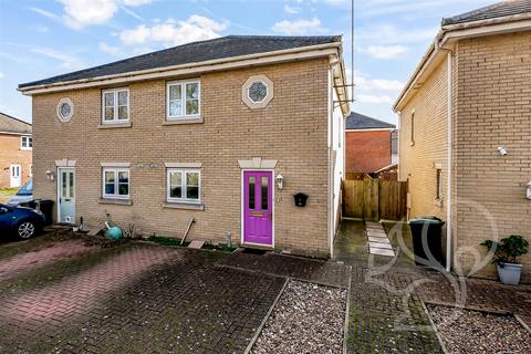 3 bedroom semi-detached house for sale, The Osiers, Stowmarket IP14