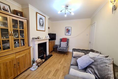 20 Curran Avenue, Wallington, SM6 7JN
