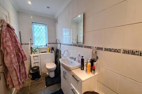 20 Tonfield Road, Sutton, SM3 9JP