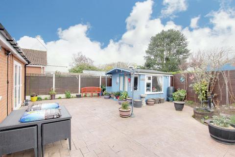 3 bedroom detached bungalow for sale, John Smith Close, Alford LN13