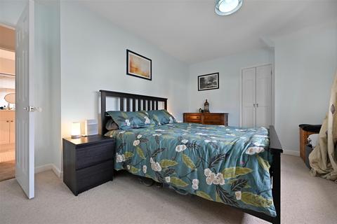 24 Kingswick Drive, Ascot, SL5 7BQ