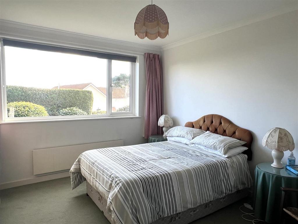 Bedroom: