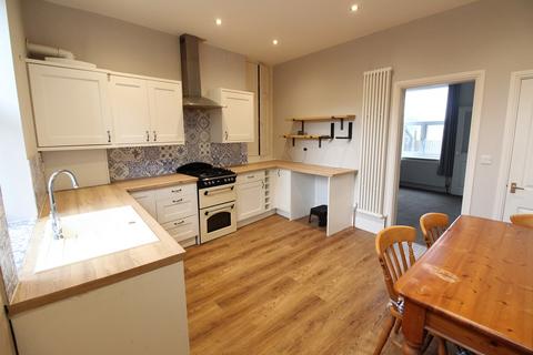 4 bedroom end of terrace house for sale, Bronte Street, Haworth, Keighley, BD22