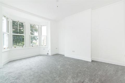 2 bedroom flat to rent, St Leonards Road, East Sheen, SW14