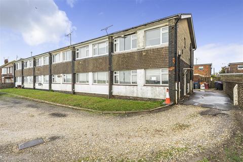 6, Channel Court Brighton Road, Lancing, BN15 8HU