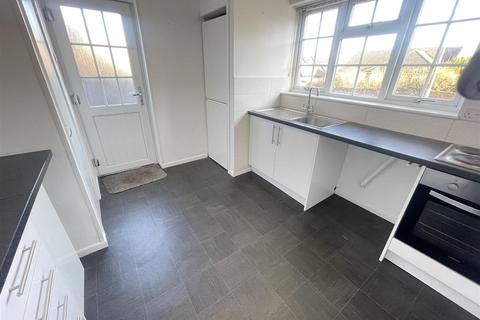 10 Hillside Drive, Gomeldon, Salisbury, SP4 6LF