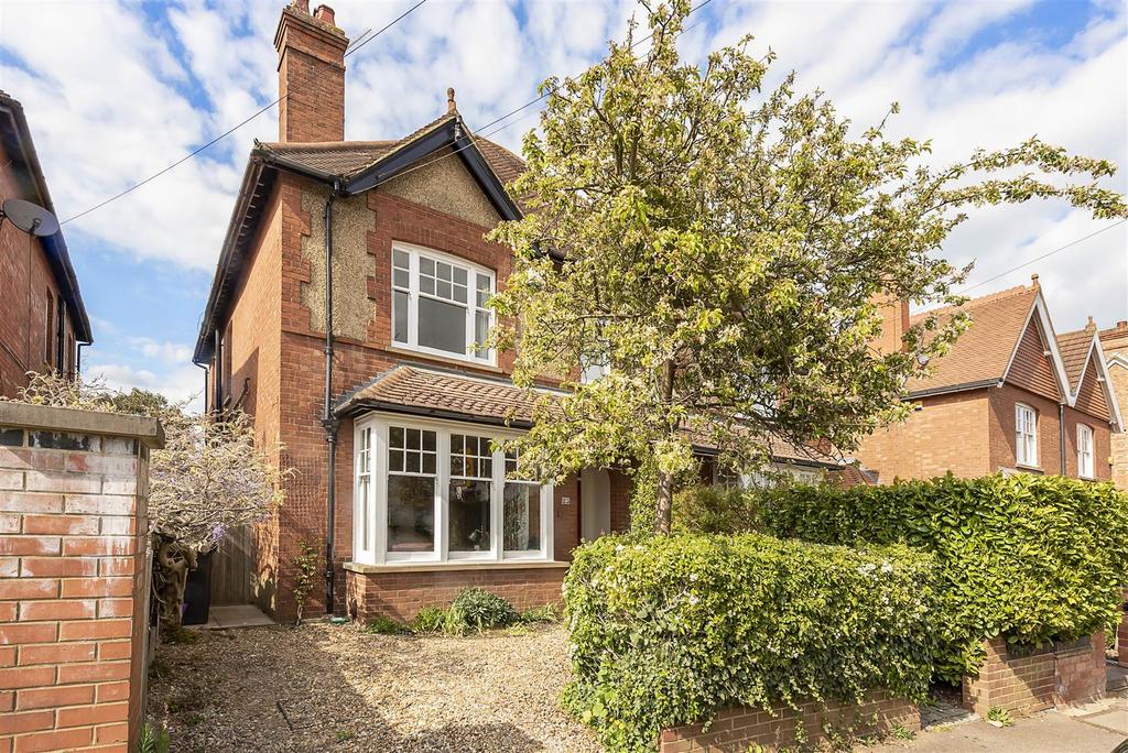 Ox Lane, Harpenden 4 bed semidetached house for sale £1,250,000