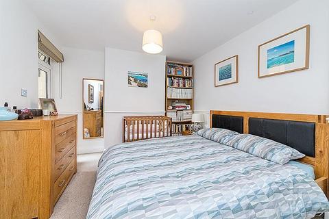 2 bedroom flat for sale, Coleraine Road, Blackheath, London