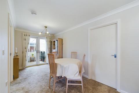 9 Castle Howard Close, Bridlington, YO16 6YY