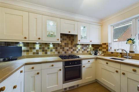 9 Castle Howard Close, Bridlington, YO16 6YY