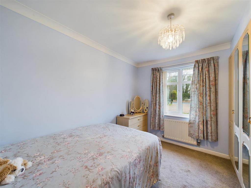Bedroom: