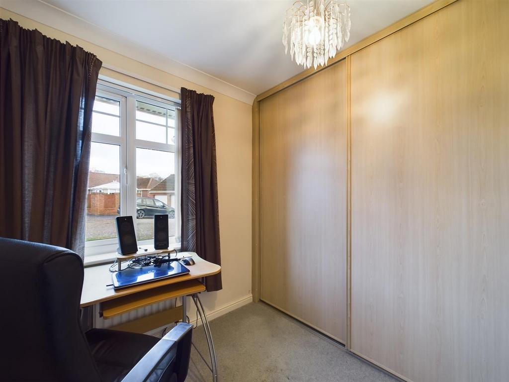 Bedroom: