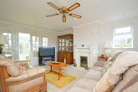 2 bedroom detached bungalow for sale - EXCELLENT COUNTRYSIDE VIEWS * WROXALL
