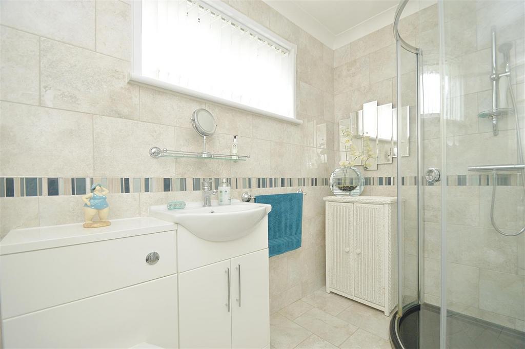 Shower Room.jpg