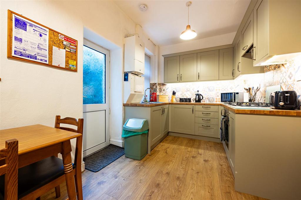 Kitchen/Dining Room