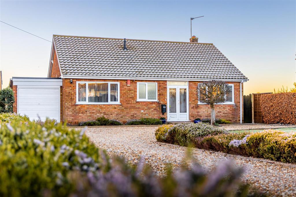 Wainfleet Road, Boston 3 bed detached bungalow for sale £281,200