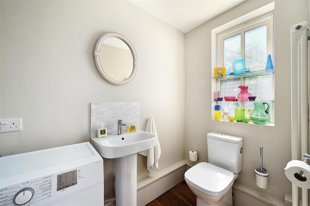G/f Cloakroom/WC