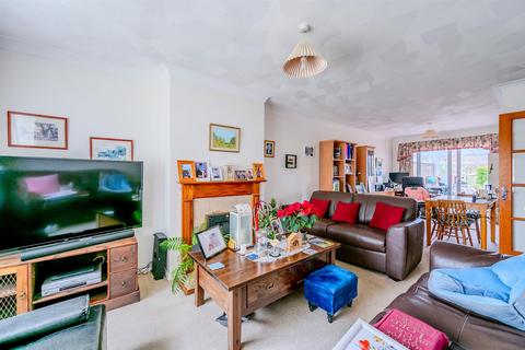 49 Anderida Road, Eastbourne, BN22 0PZ