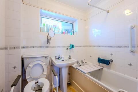 49 Anderida Road, Eastbourne, BN22 0PZ