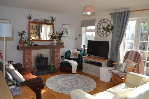 3 bedroom terraced house for sale, Blanchard Close, Leominster