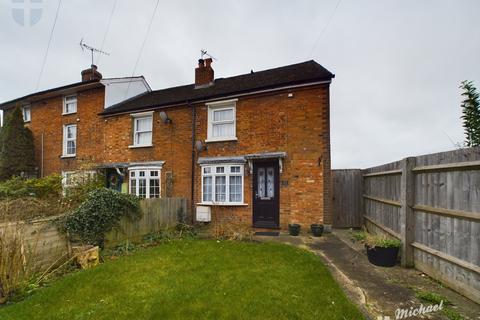 2 bedroom end of terrace house to rent, Walton Green, Aylesbury