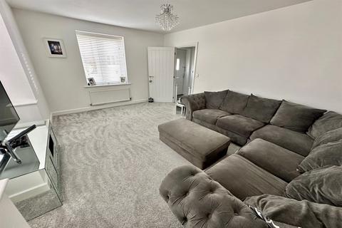 3 bedroom end of terrace house for sale, Ashley Street, Sible Hedingham, Halstead, CO9
