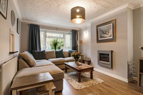 41 Bettertons Close, Fairford, GL7 4HY