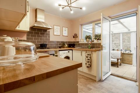 41 Bettertons Close, Fairford, GL7 4HY