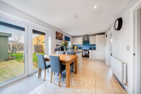 6 Fen Bight Walk, Ipswich, IP3 9UZ