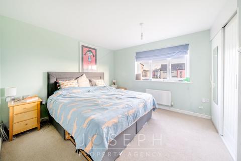 6 Fen Bight Walk, Ipswich, IP3 9UZ