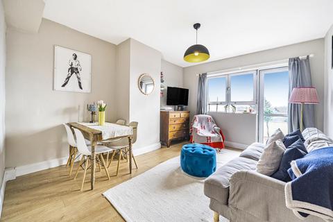1 bedroom flat for sale - Holdernesse Road, Balham