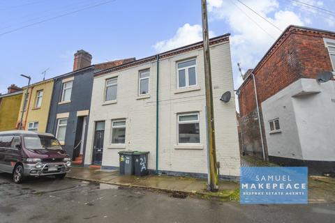 3 bedroom terraced house for sale - Stoke-On-Trent, Staffordshire ST4