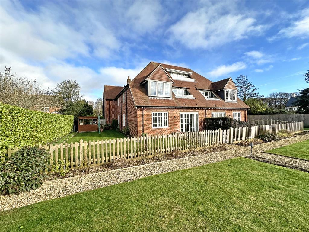 Ringwood Road, Walkford, Christchurch, BH23 2 bed apartment for sale £499,950