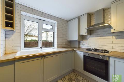 2 bedroom apartment for sale - Perring Avenue, Farnborough, Hampshire, GU14