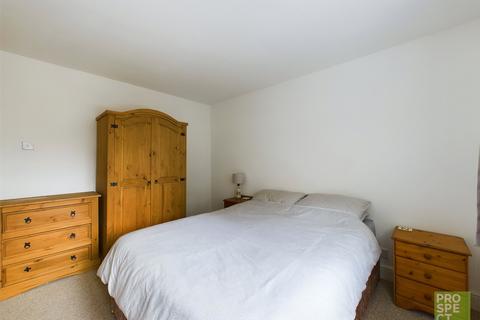 2 bedroom apartment for sale - Perring Avenue, Farnborough, Hampshire, GU14