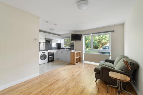 42 Ravensmede Way, London, W4 1TF